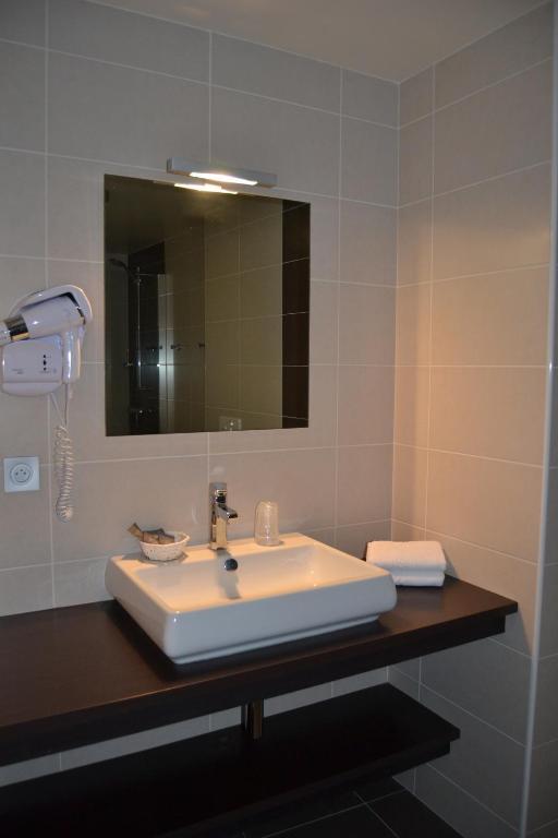 Hotel Reine Mathilde Bayeux Phòng bức ảnh
